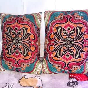 colorful pillows from homegoods